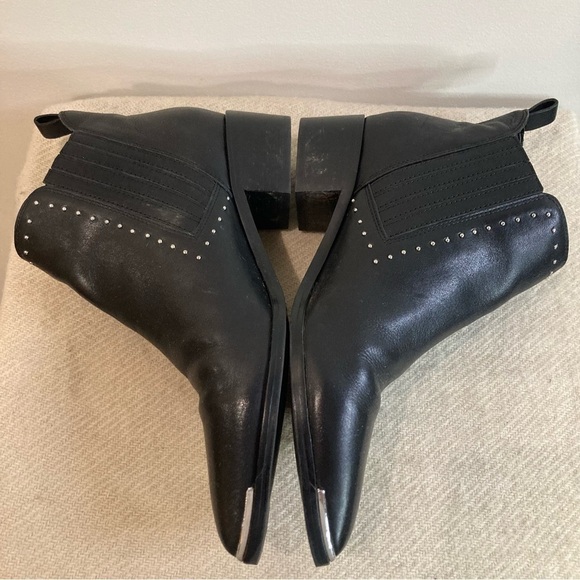 MARC FISHER  SZ 7.5 Idalee Chelsea Pointy Toe Studded Ankle Boots Booties - Picture 8 of 11